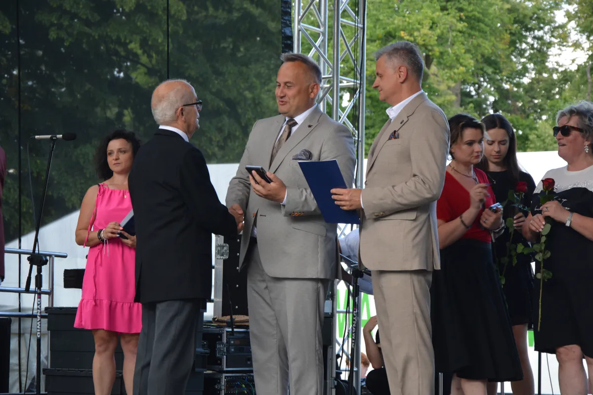 Powiat folklorem malowany