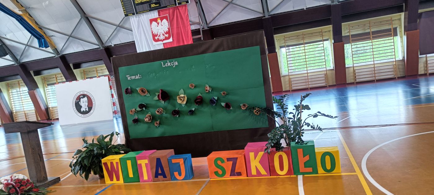 Początek roku szkolego w SP Moszczenica