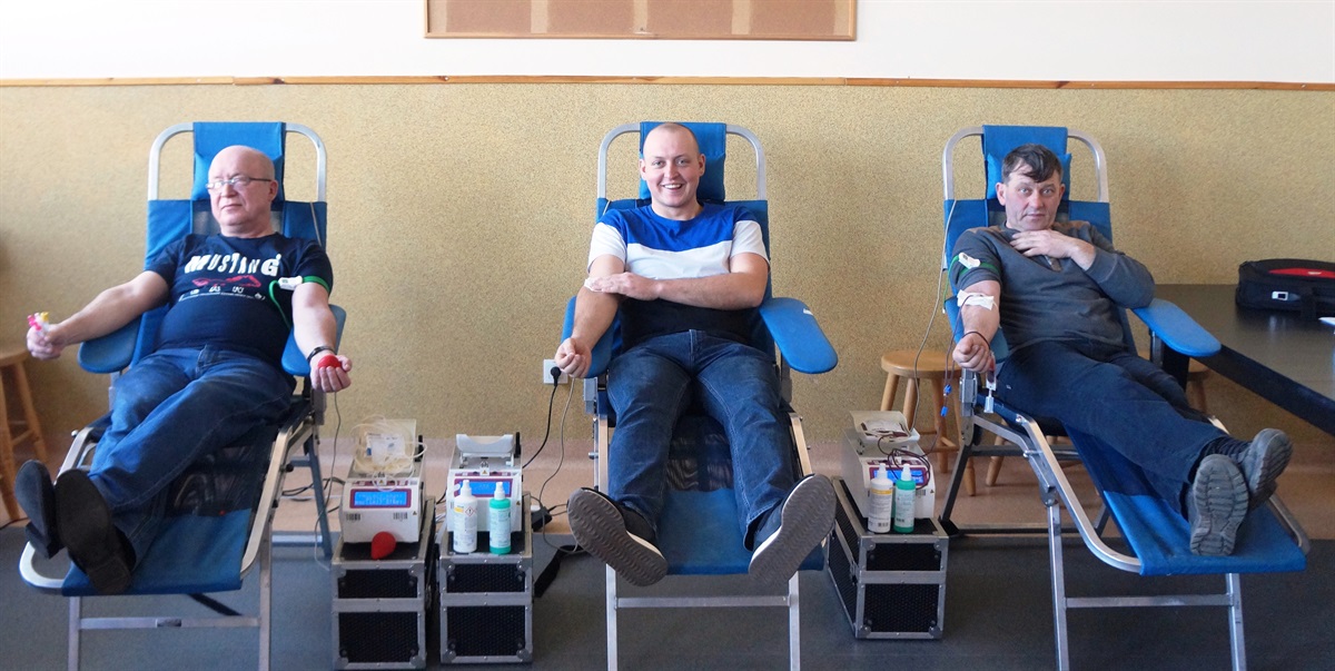 Zbierali krew dla Karola