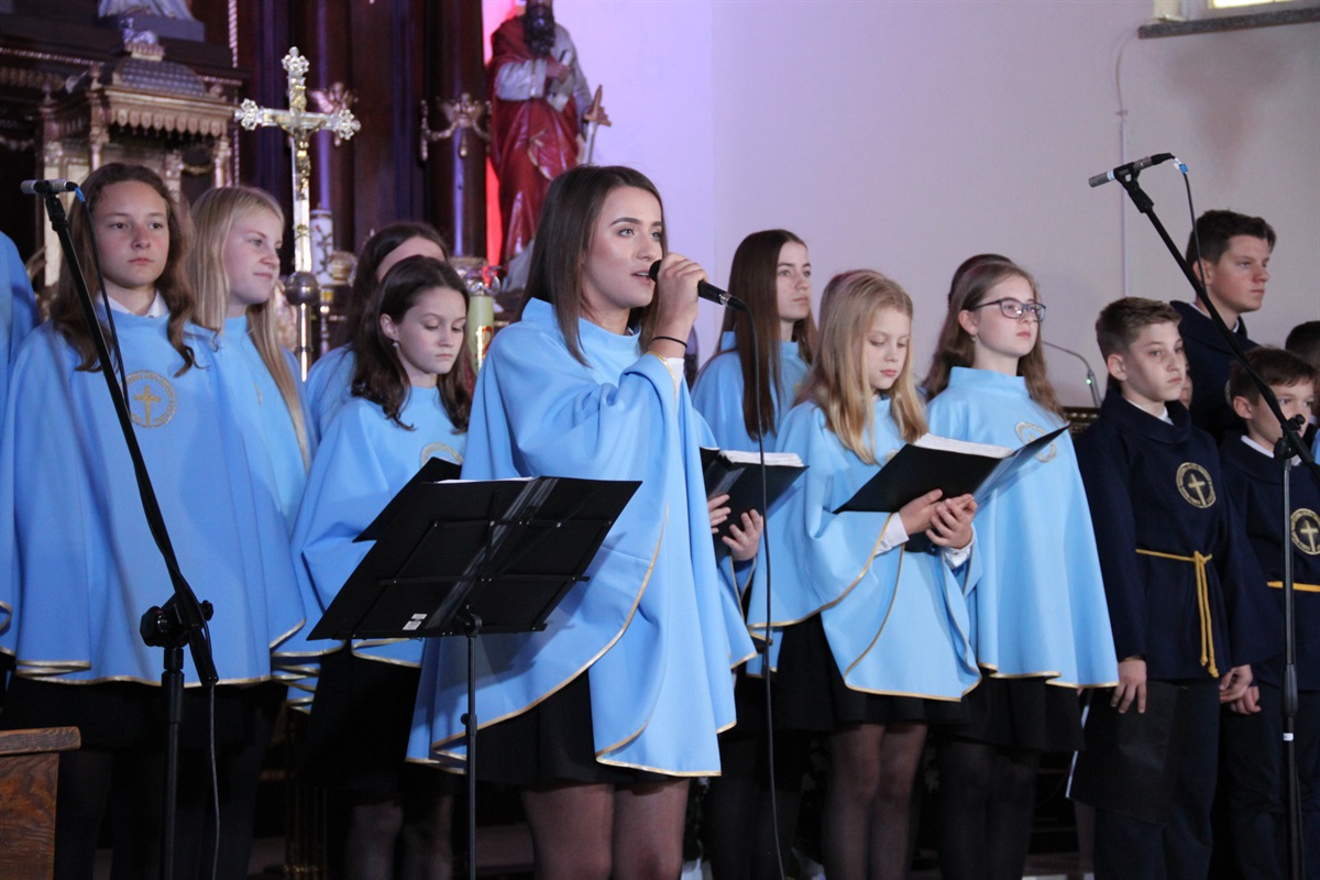 Schola Hosanna patriotycznie