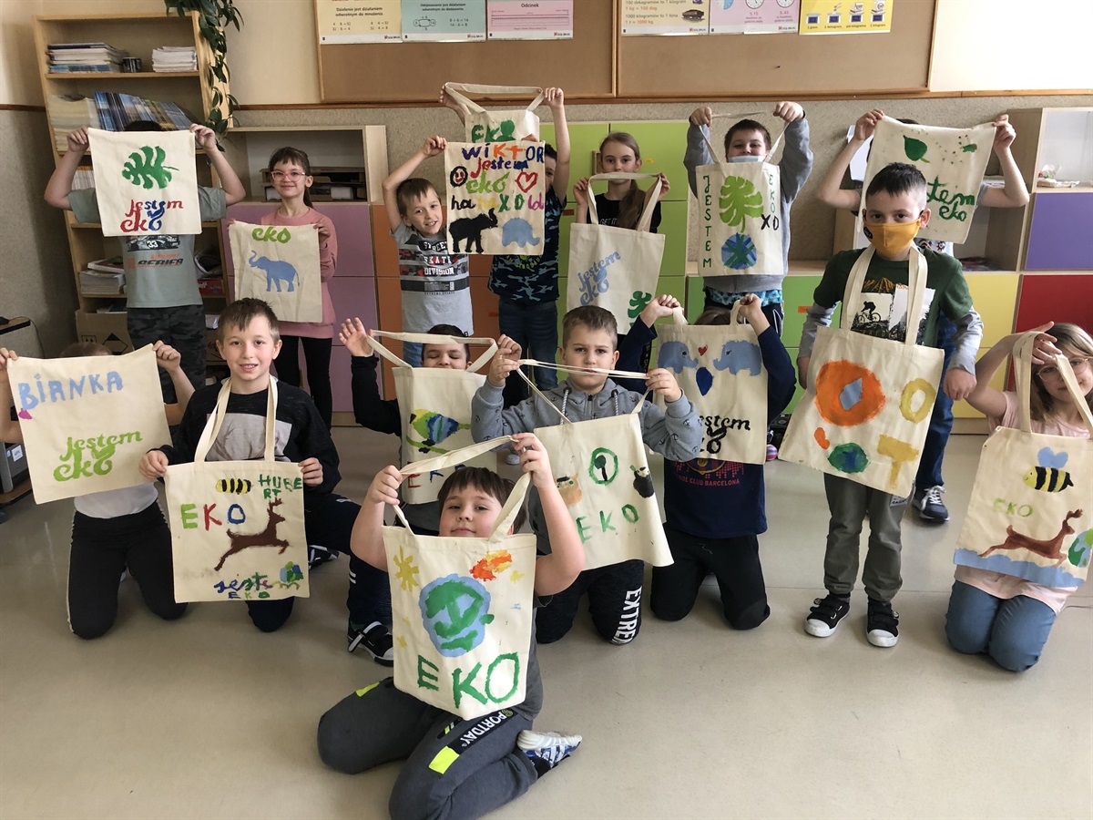 Warsztaty twórcze z ekologii w SP Baby