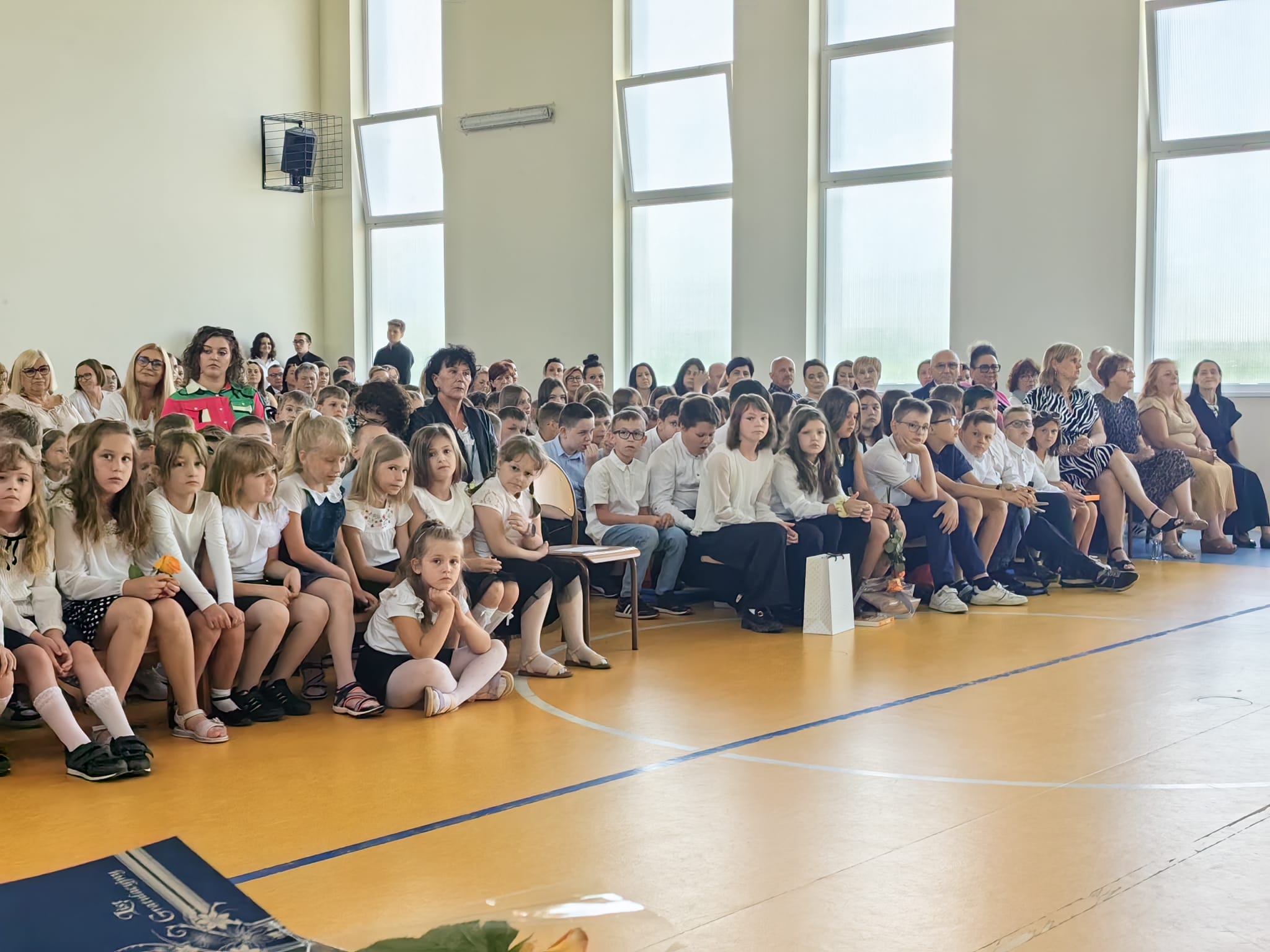 Koniec roku szkolnego w gminie Moszczenica: Gratulacje dla uczniów, nauczycieli i rodziców