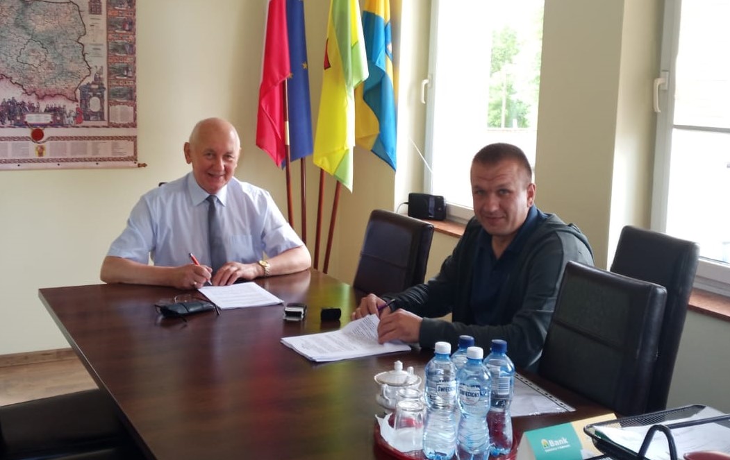 Umowa na remont drogi w Gajkowicach podpisana!