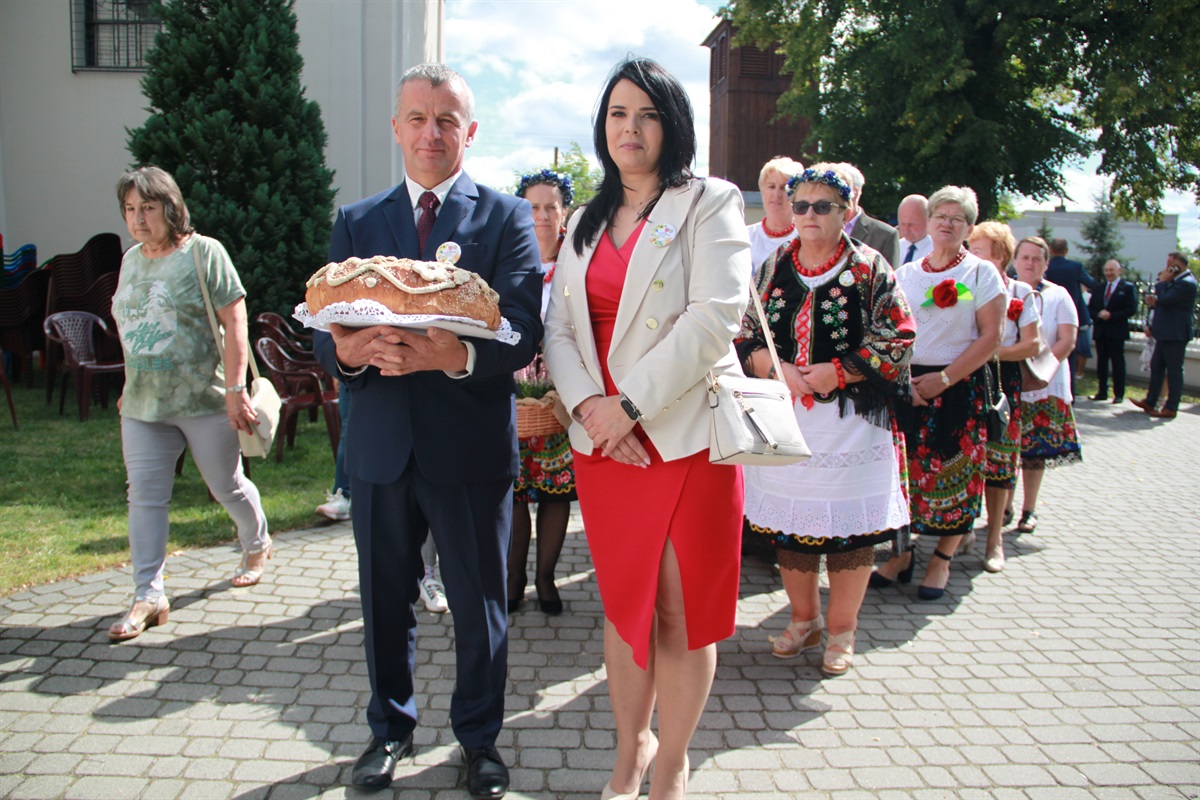 Gminno-parafialne dożynki w Moszczenicy 